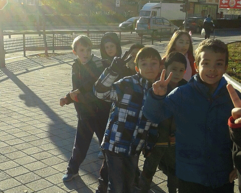 En la huerta con mis amigos gif